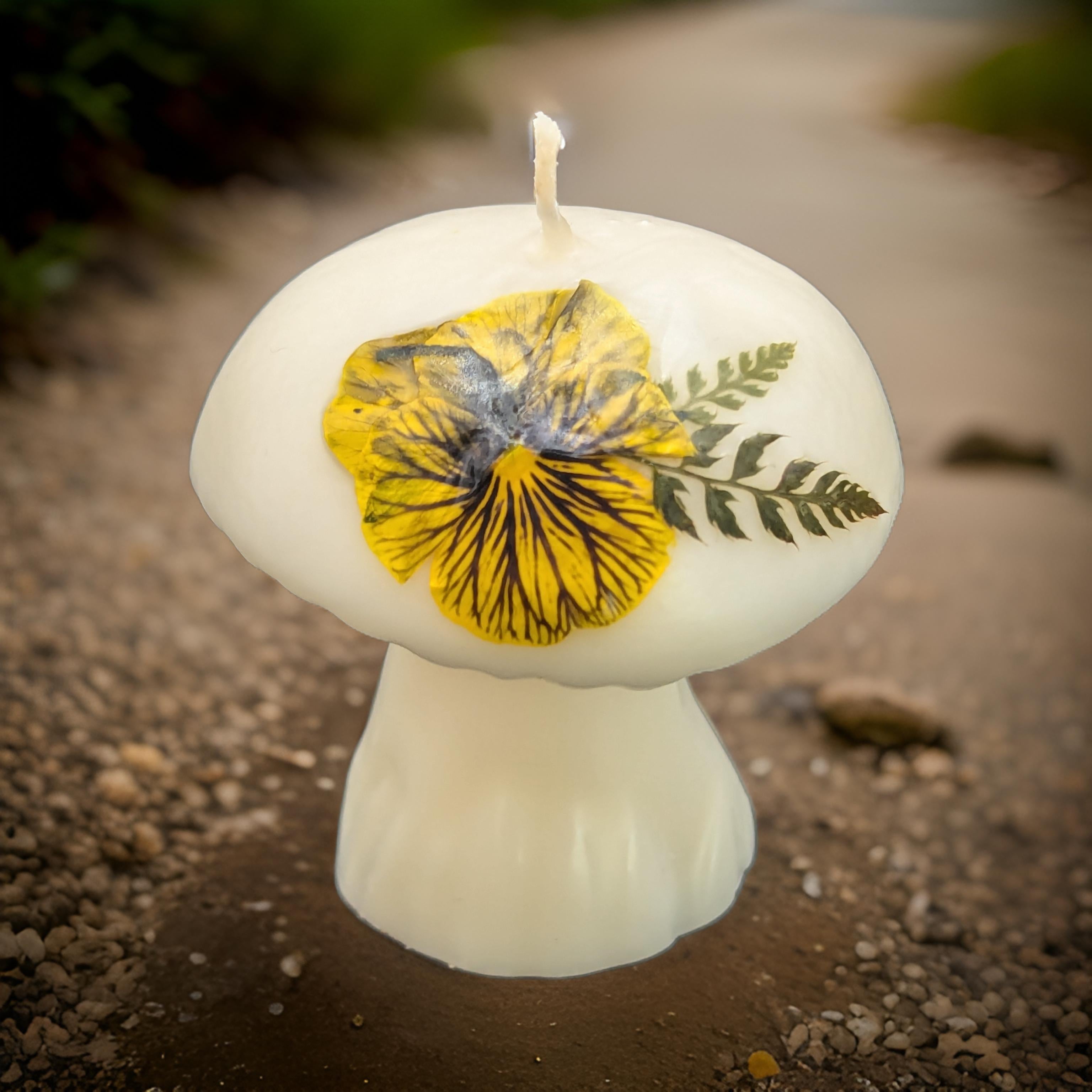 Tiny Mushroom Flower Candle